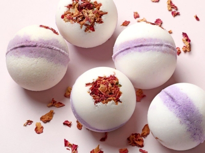 Lilac and Rosehip Bath Bomb Project